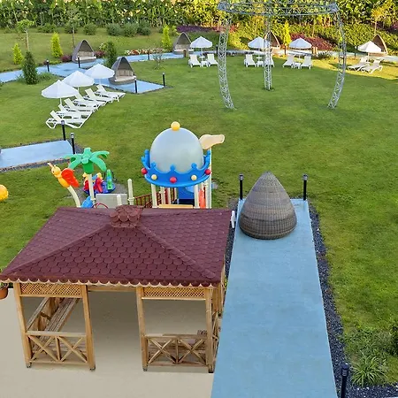 Glamour & Hotel Side